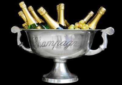 Champagnes : des bulles de plus en plus coûteuses