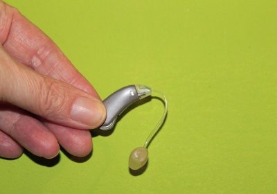 Appareils auditifs : enfin une gamme de prothèses remboursées à 100 %