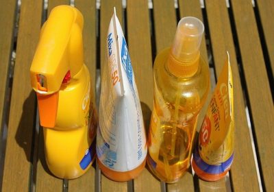 Crèmes solaires : l’octocrylène sur la sellette