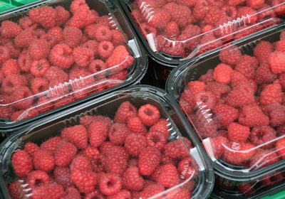 Fruits et légumes : trop d’exceptions à l’interdiction des emballages plastiques