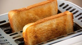 Pain de mie : Harrys et Jacquet, rois des promesses douteuses